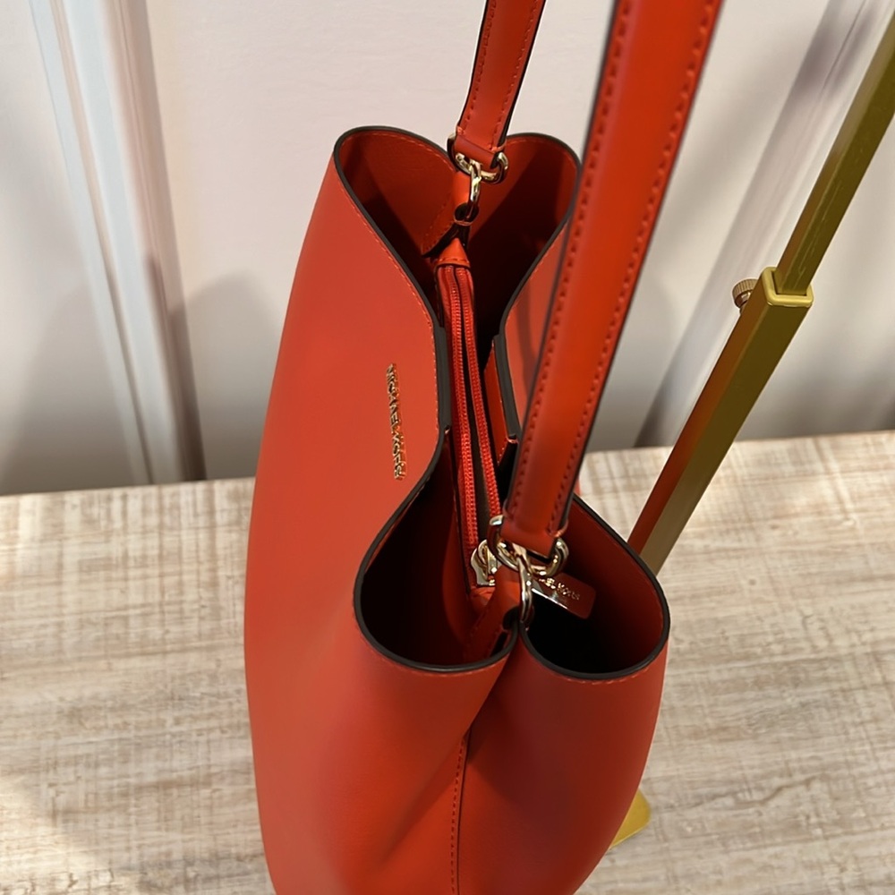 Michael Kors Orange Shoulder Bag with Saffiano Leather NWOT - Picture 6 of 13